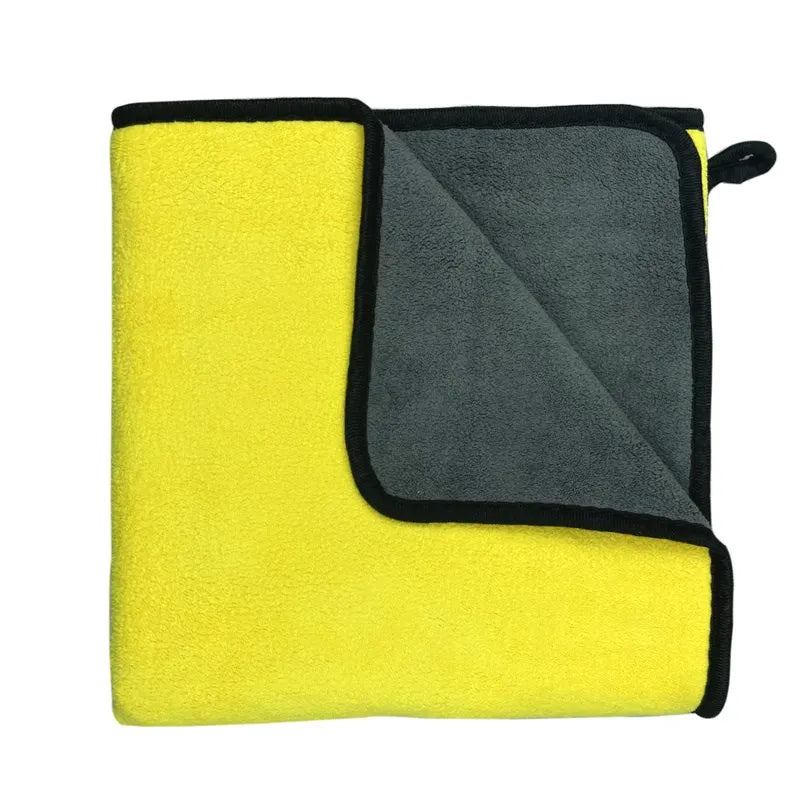 Quick-Dry Pet Towel – Soft, Absorbent, and Easy to Use