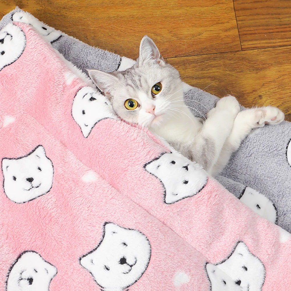Pet Dog Bed All Season Warm Thick Sleeping Cat Nest Cushion Soft Pet Dog Sofa Mat Elastic Cat Bed for Medium Dog Accessories